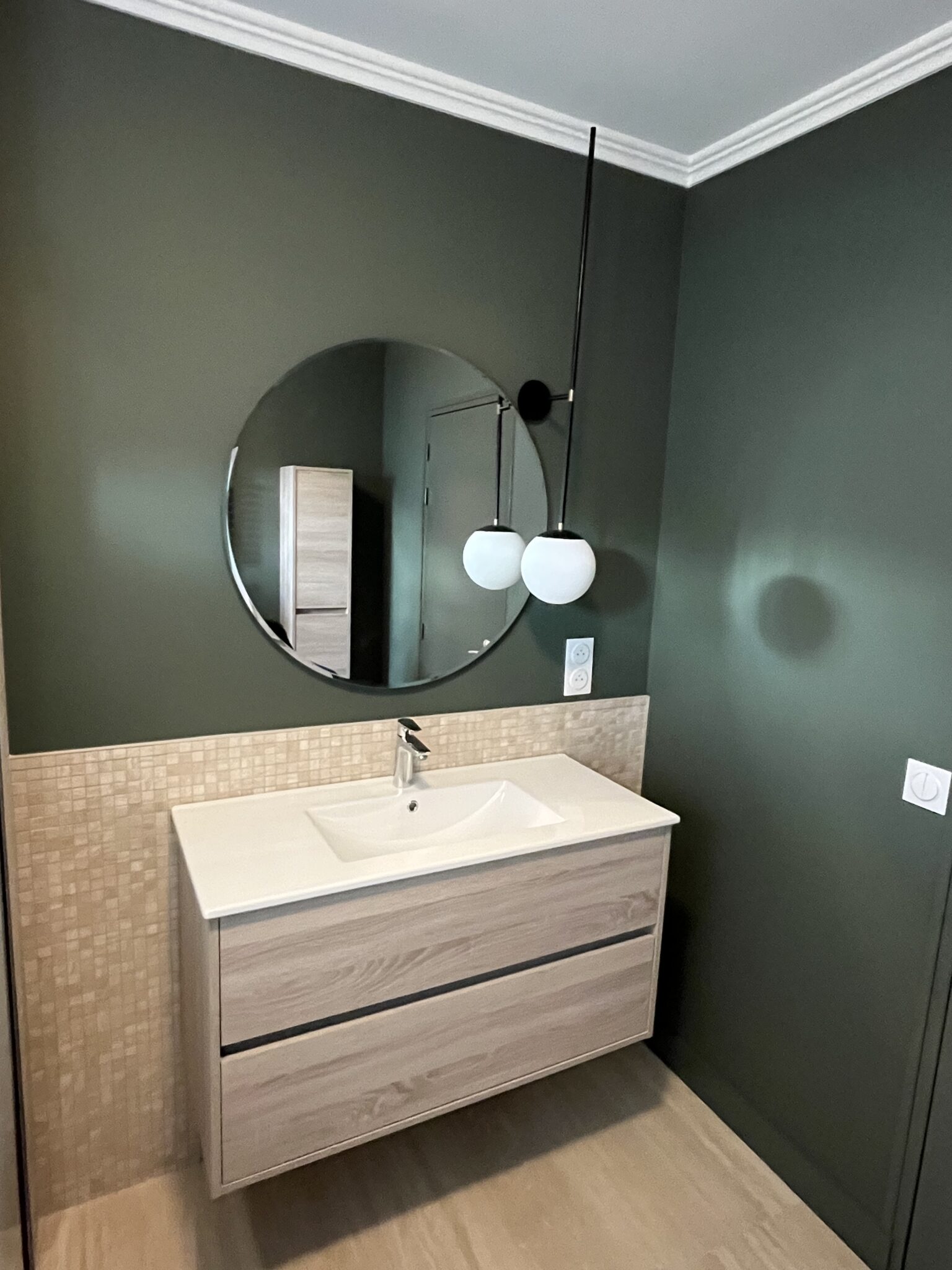 Réalisation salle de bain design à Deauville : idées & budget